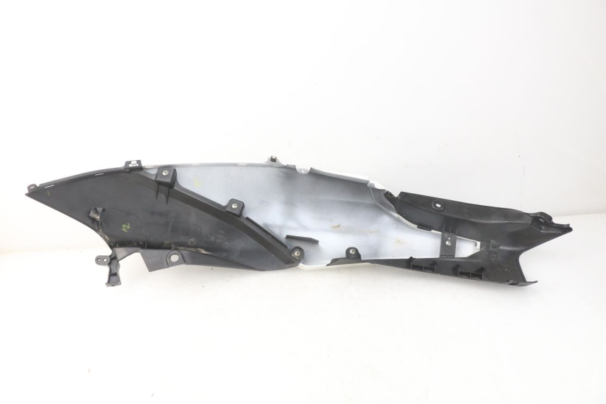 photo de CARENADO TRASERO IZQUIERDA MBK MW TRYPTIK 125 (2017 - 2022) - Estado de la superficie y material