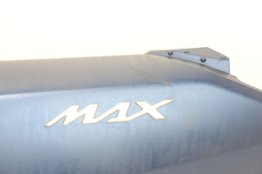 photo de CARENADO TRASERO IZQUIERDA YAMAHA N-MAX NMAX 125 (2021 - 2024) - Primer plano técnico