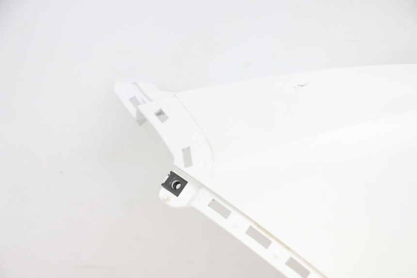 photo de CARENADO TRASERO IZQUIERDA YAMAHA NEO'S CORE 1 (2022 - 2026) - Enfoque en la estructura