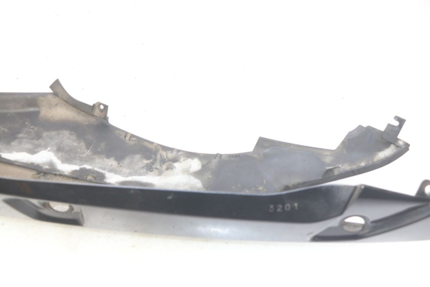 photo de FLANCO TRASERO IZQUIERDO GILERA NEXUS 125 (2007 - 2009) - Detalle de la pieza