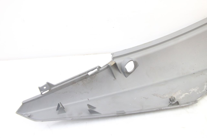 photo de CARENADO TRASERO IZQUIERDA SYM ORBIT III 3 4T 50 (2021 - 2025) - Estado de la superficie y material