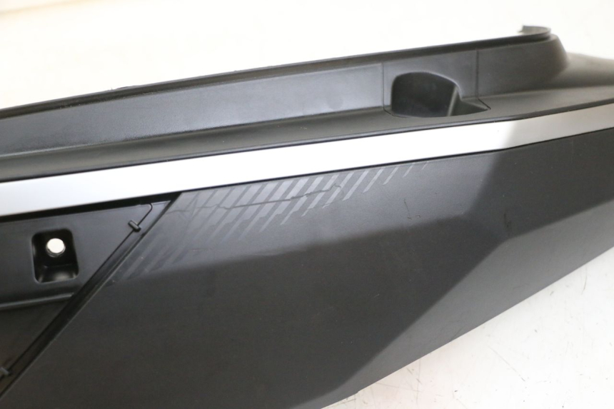 photo de FLANCO TRASERO IZQUIERDO PEUGEOT TWEET 4T 50 (2023 - 2025) - Detalle de la pieza