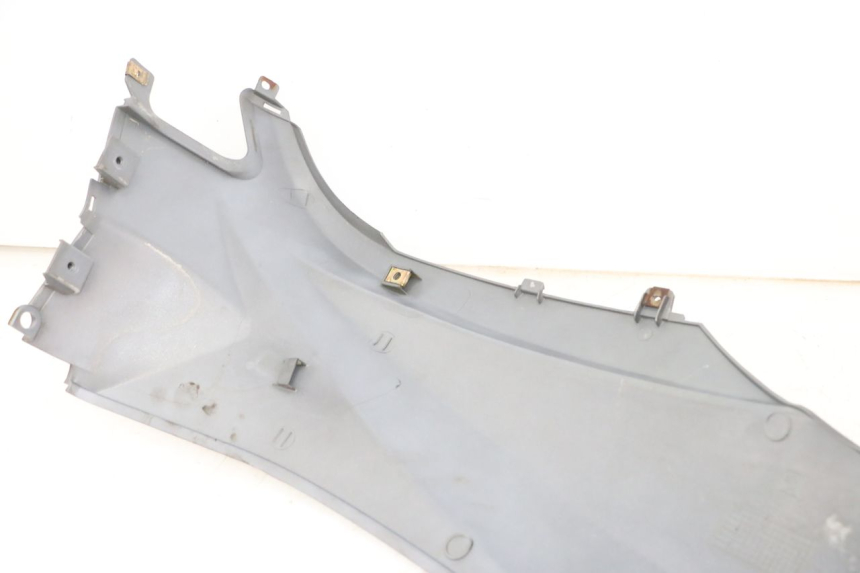 photo de FLANCO TRASERO IZQUIERDO PEUGEOT TWEET 4T 50 (2014 - 2019) - Primer plano técnico