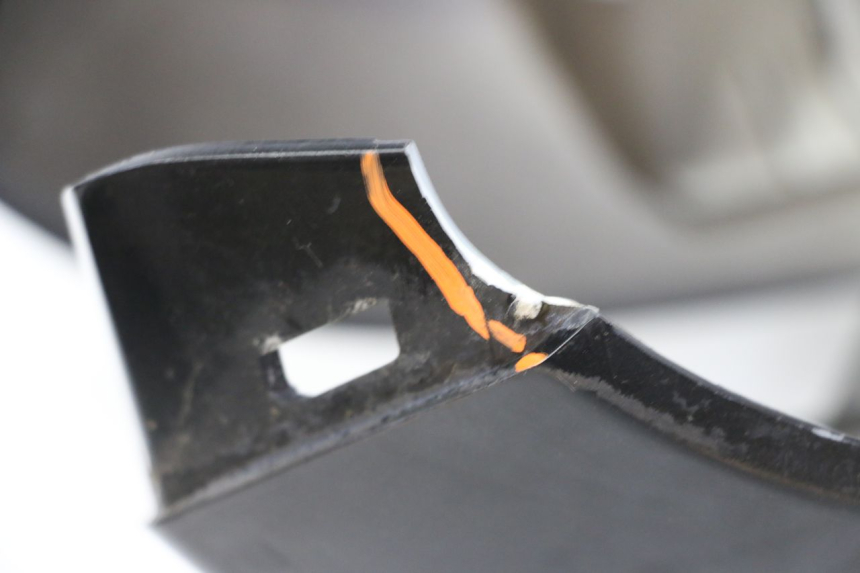 photo de CARENADO TRASERO IZQUIERDA PEUGEOT VIVACITY 125 (2010 - 2017) - Primer plano técnico