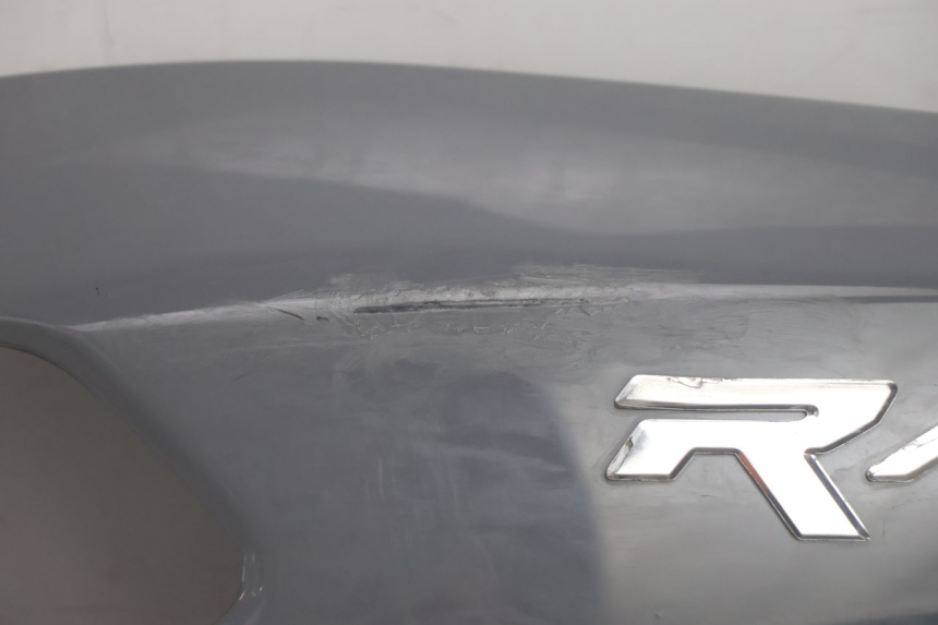 photo de CARENADO TRASERO IZQUIERDA JM MOTORS R-MAX TECH 50 (2024 - 2026) - Primer plano técnico