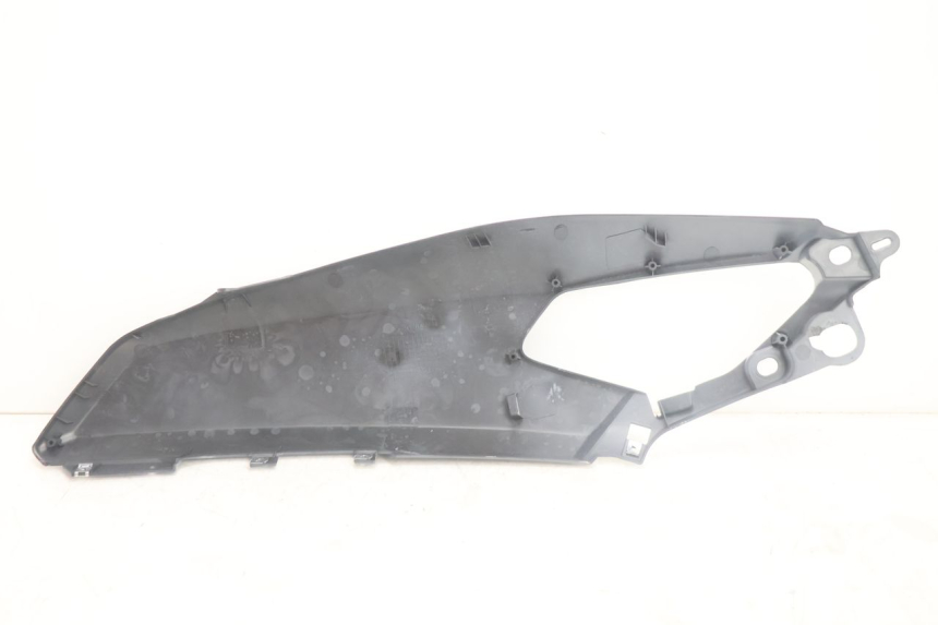 photo de CARENADO TRASERO IZQUIERDA JM MOTORS R-MAX TECH 50 (2024 - 2026) - Estado de la superficie y material
