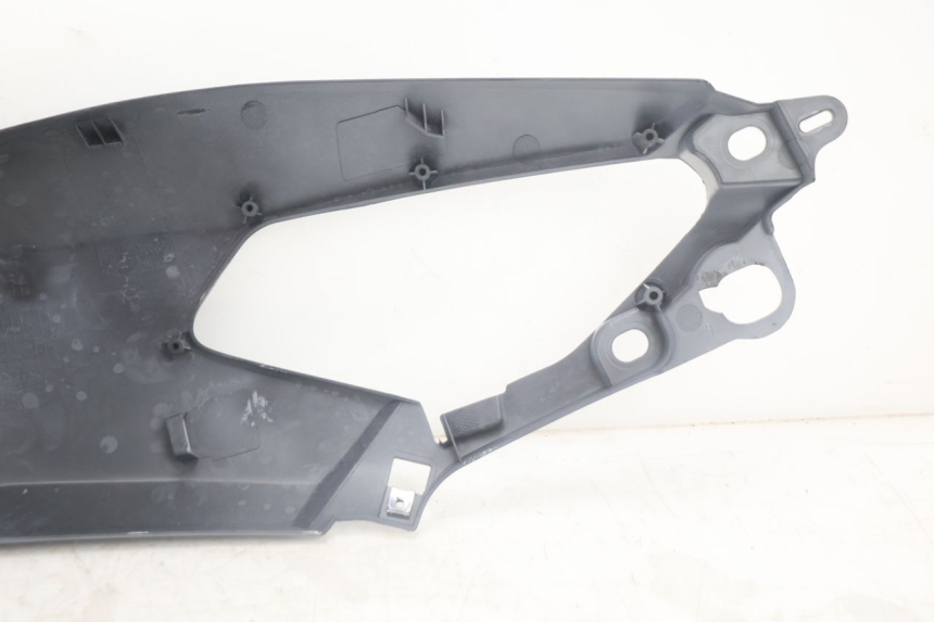photo de CARENADO TRASERO IZQUIERDA JM MOTORS R-MAX TECH 50 (2024 - 2026) - Marcados y referencias originales