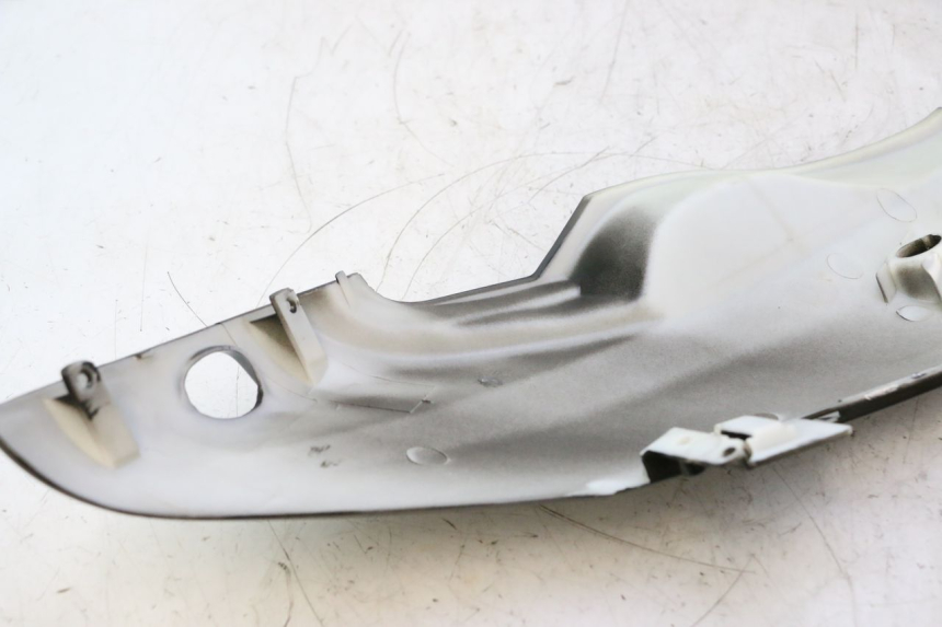 photo de CARENADO TRASERO IZQUIERDA TNT MOTOR ROMA 12' 2T 50 (2007 - 2018) - Primer plano técnico