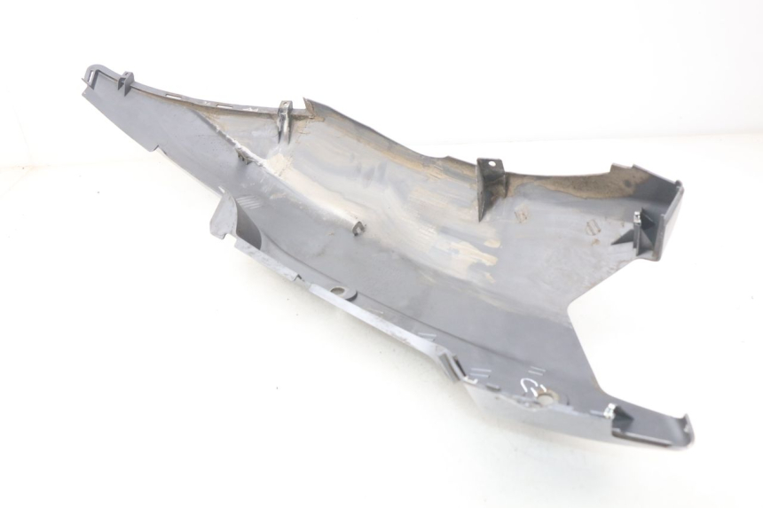 photo de CARENADO TRASERO IZQUIERDA DAELIM S2 125 (2006 - 2007) - Estado de la superficie y material