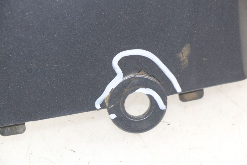 photo de CARENADO TRASERO IZQUIERDA DAELIM S2 125 (2006 - 2007) - Marcados y referencias originales