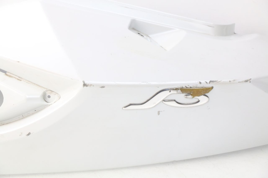 photo de FLANCO TRASERO IZQUIERDO DAELIM S3 125 (2010 - 2017) - Primer plano de alta resolución