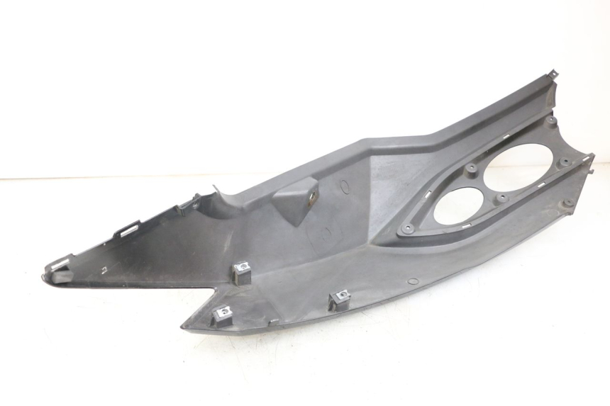 photo de FLANCO TRASERO IZQUIERDO DAELIM S3 125 (2010 - 2017) - Otra perspectiva