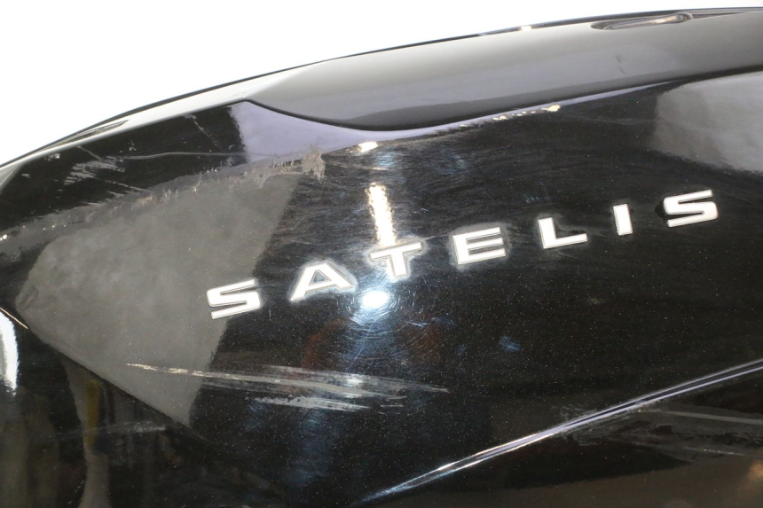 photo de CARENADO TRASERO IZQUIERDA PEUGEOT SATELIS 125 (2006 - 2009) - Otra perspectiva
