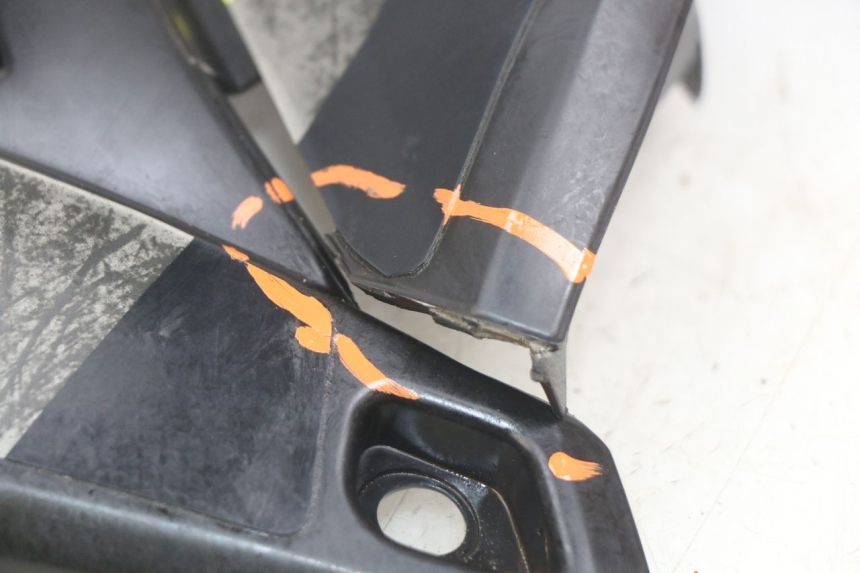 photo de FLANCO TRASERO IZQUIERDO SHERCO SM-R 50 (2018 - 2021) - Detalles de los puntos de fijación