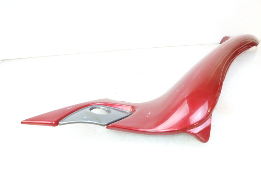 photo de CARENADO TRASERO IZQUIERDA TRIUMPH SPRINT 900 (1995 - 1998) - Perfil de la pieza de repuesto