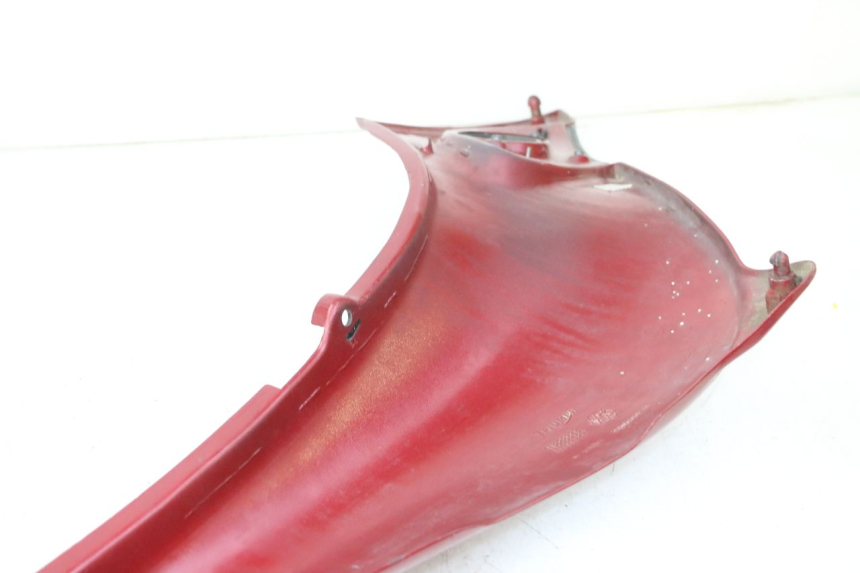 photo de CARENADO TRASERO IZQUIERDA TRIUMPH SPRINT 900 (1995 - 1998) - Primer plano técnico