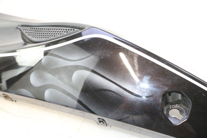 photo de CARENADO TRASERO IZQUIERDA CAN-AM SPYDER RS 1000 (2008 - 2012) - Ángulo de visión alternativo