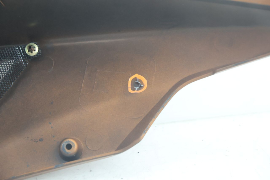 photo de FLANCO TRASERO IZQUIERDO APRILIA SR 2T 50 (2012 - 2017) - Características distintivas