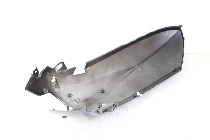 photo de CARENADO TRASERO IZQUIERDA PEUGEOT STREETZONE I NAKED 2T 50 (2018 - 2020) - Detalles de los puntos de fijación