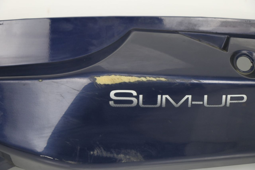 photo de CARENADO TRASERO IZQUIERDA PEUGEOT SUM UP 125 (2008 - 2013) - Zoom sobre los componentes