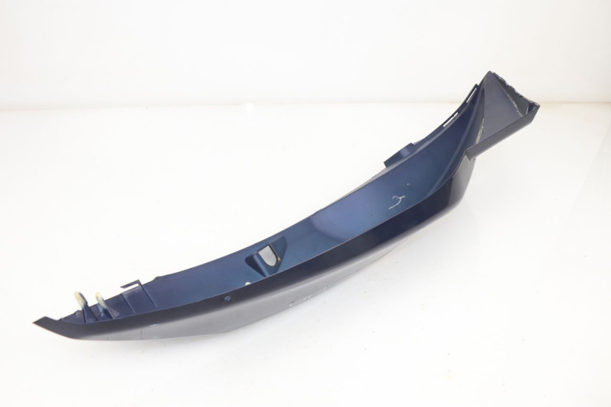 photo de CARENADO TRASERO IZQUIERDA PEUGEOT SUM UP 125 (2008 - 2013) - Otra perspectiva