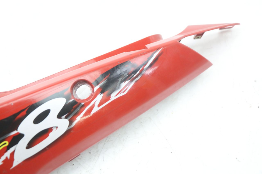 photo de CARENADO TRASERO IZQUIERDA KYMCO SUPER 8 125 (2008 - 2015) - Otra perspectiva