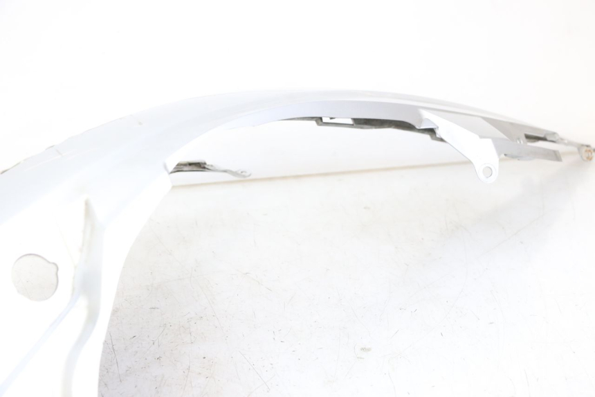 photo de CARENADO TRASERO IZQUIERDA SUZUKI BURGMAN 125 (2007 - 2014) - Estado de la superficie y material