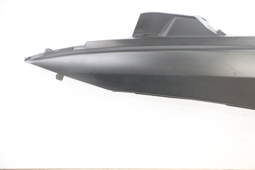 photo de CARENADO TRASERO IZQUIERDA SUZUKI BURGMAN 125 (2018 - 2021) - Características distintivas