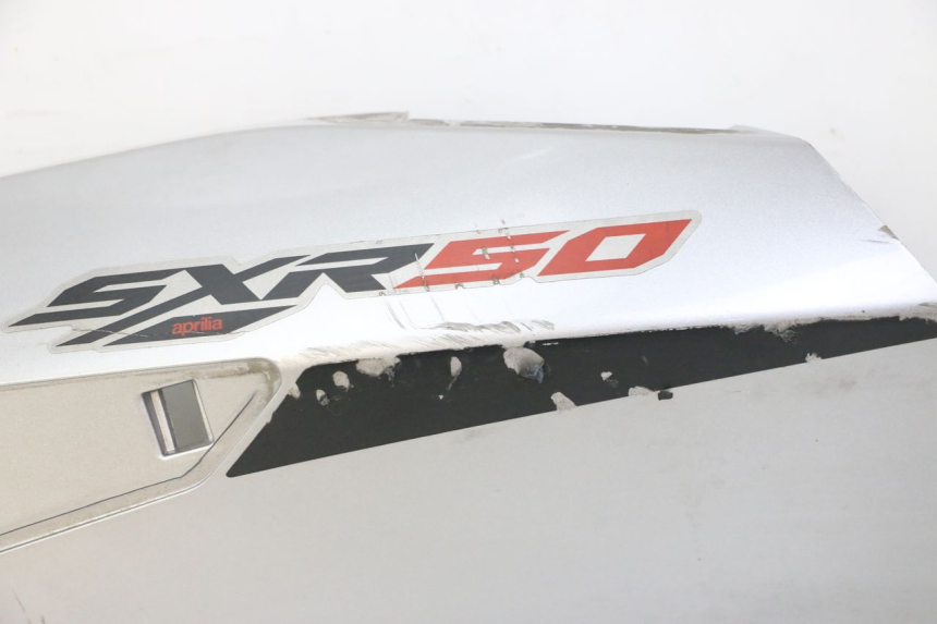 photo de FLANCO TRASERO IZQUIERDO APRILIA SXR 50 (2021 - 2023) - Características distintivas