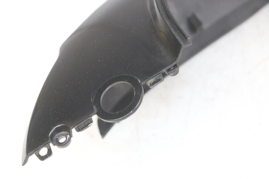 photo de FLANCO TRASERO IZQUIERDO SYM SYMPHONY 125 (2009 - 2015) - Detalles de los puntos de fijación