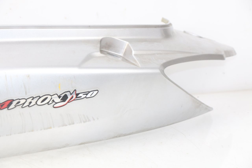 photo de CARENADO TRASERO IZQUIERDA SYM SYMPHONY 50 (2009 - 2015) - Características distintivas