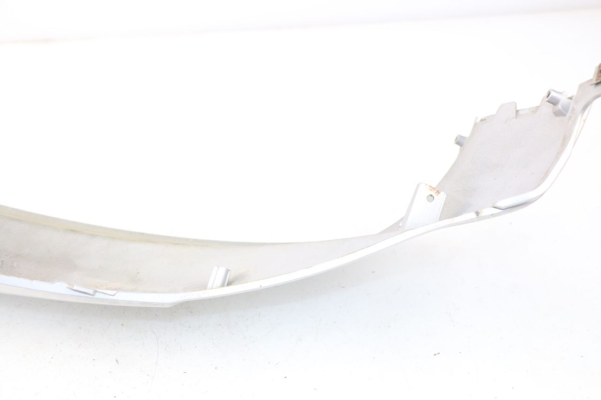 photo de CARENADO TRASERO IZQUIERDA SYM SYMPHONY 50 (2009 - 2015) - Detalles de los puntos de fijación