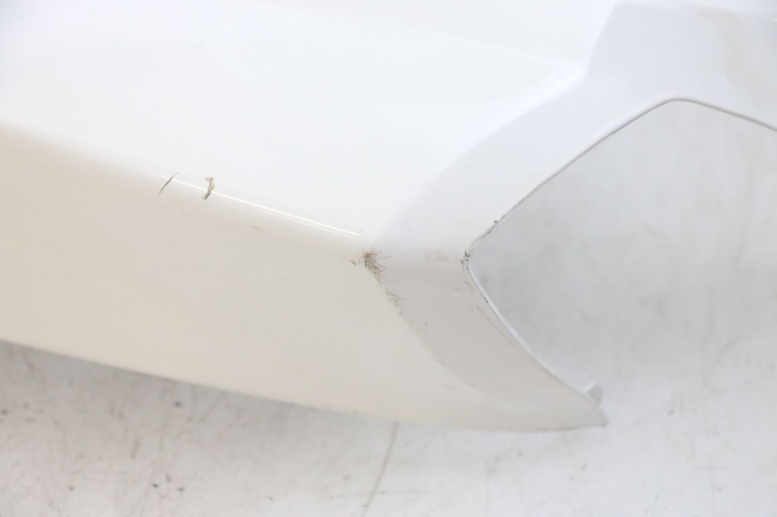 photo de CARENADO TRASERO IZQUIERDA PEUGEOT TWEET PRO EFI 4T 50 (2021 - 2022) - Primer plano técnico