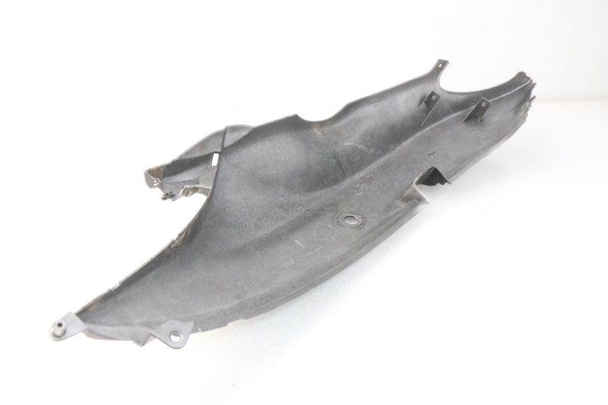 photo de CARENADO TRASERO IZQUIERDA SUZUKI UC EPICURO 125 (1999 - 2003) - Otra perspectiva