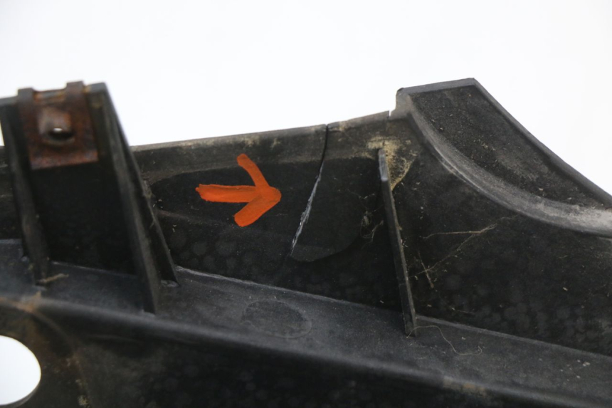 photo de CARENADO TRASERO IZQUIERDA SUZUKI UH BURGMAN 125 (2002 - 2006) - Marcados y referencias originales