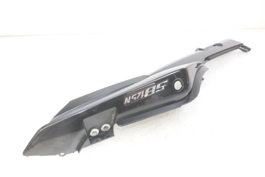 photo de FLANCO TRASERO IZQUIERDO SYM WOLF SB 125 (2011 - 2018) - Vista general del producto