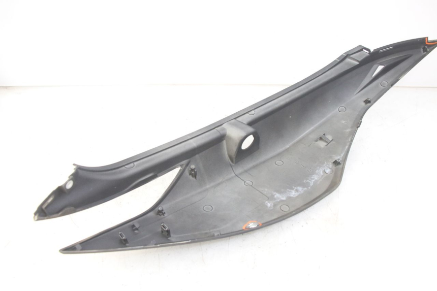 photo de CARENADO TRASERO IZQUIERDA KYMCO X-CITING XCITING 400 (2014 - 2018) - Otra perspectiva