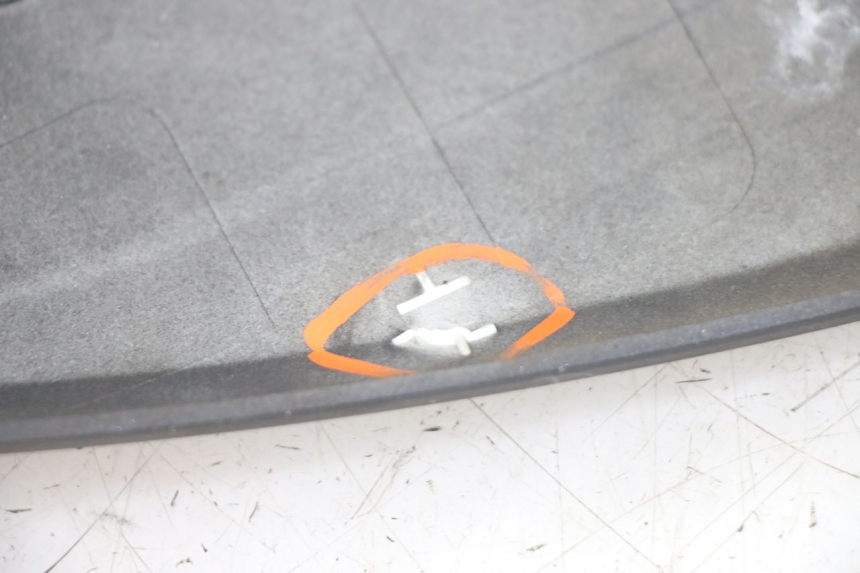 photo de CARENADO TRASERO IZQUIERDA KYMCO X-CITING XCITING 400 (2014 - 2018) - Primer plano técnico