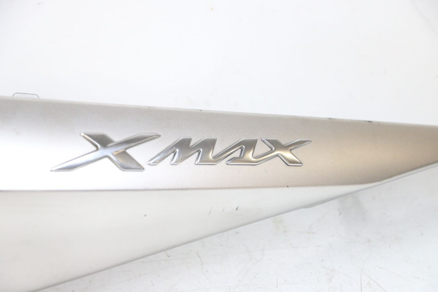photo de FLANCO TRASERO IZQUIERDO YAMAHA XMAX X-MAX ABS 125 (2017 - 2020) - Características distintivas