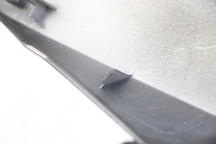 photo de FLANCO TRASERO IZQUIERDO YAMAHA XMAX X-MAX ABS 125 (2017 - 2020) - Zoom estado de uso