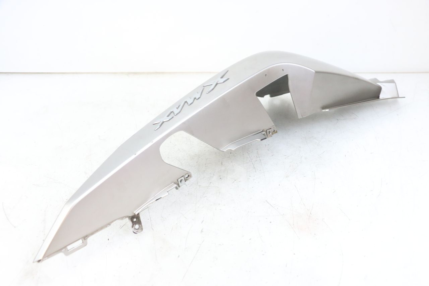 photo de FLANCO TRASERO IZQUIERDO YAMAHA XMAX X-MAX ABS 125 (2017 - 2020) - Estado de la superficie y material