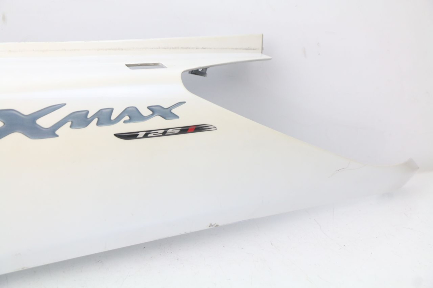 photo de FLANCO TRASERO IZQUIERDO YAMAHA XMAX X-MAX 125 (2006 - 2009) - Detalles de los puntos de fijación