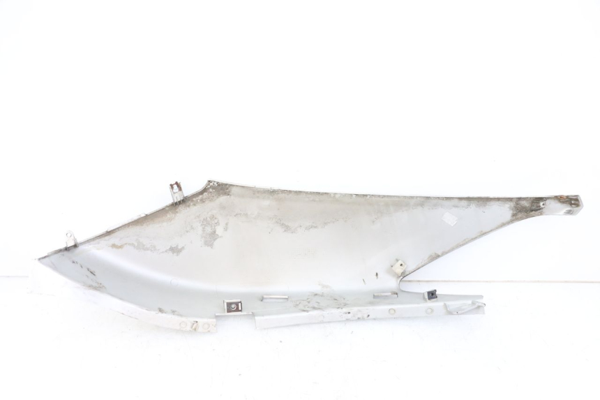 photo de FLANCO TRASERO IZQUIERDO YAMAHA XMAX X-MAX 125 (2006 - 2009) - Detalle de la pieza