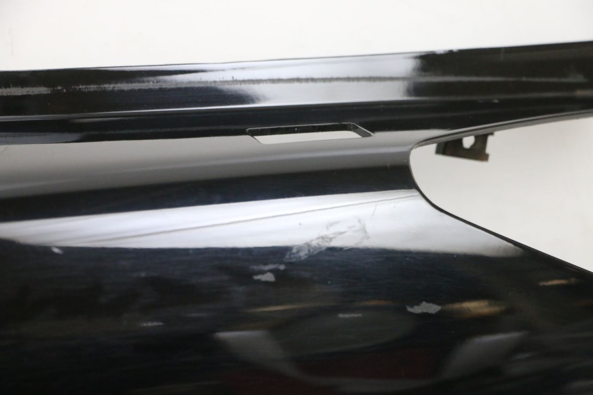 photo de FLANCO TRASERO IZQUIERDO YAMAHA XMAX X-MAX 125 (2006 - 2009) - Otra vista del artículo