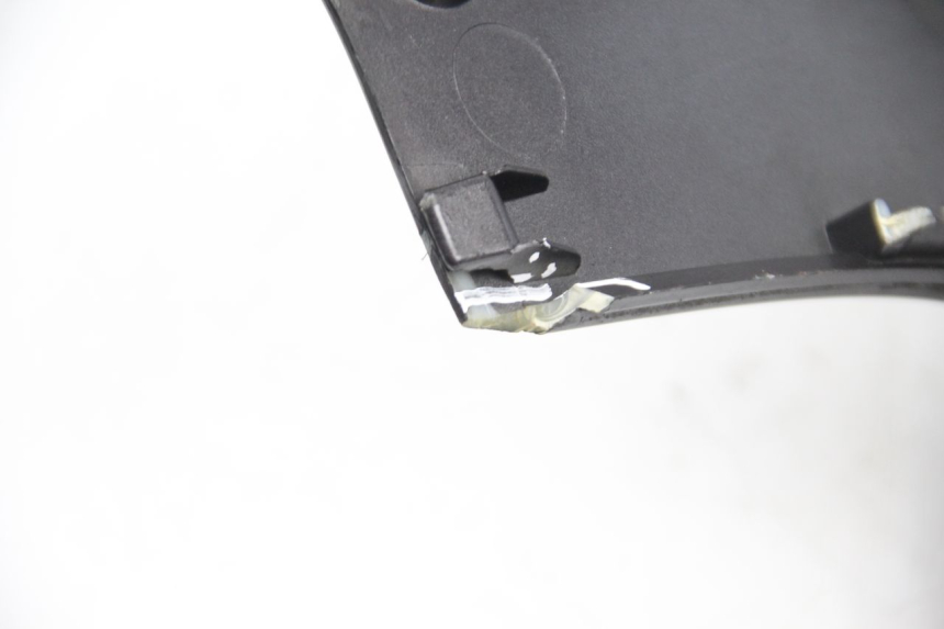 photo de FLANCO TRASERO IZQUIERDO PIAGGIO XEVO - X EVO 125 (2007 - 2017) - Estado de la superficie y material