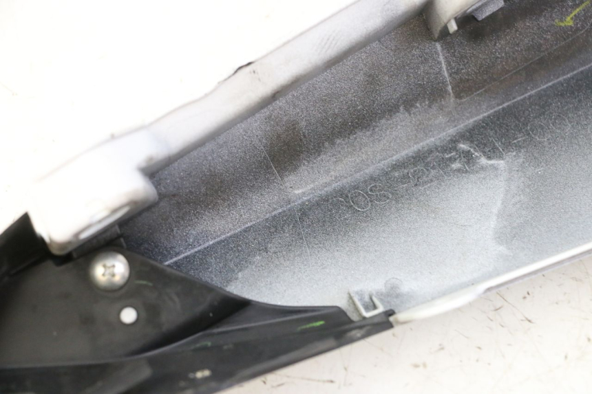 photo de CARENADO TRASERO IZQUIERDA YAMAHA XJ6 ABS 600 (2008 - 2016) - Otra perspectiva