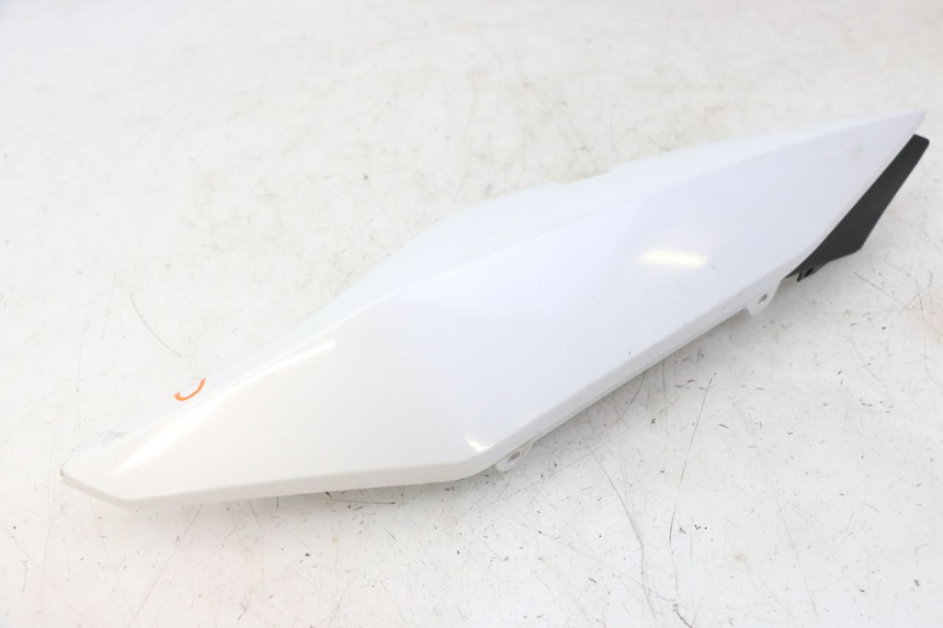 photo de CARENADO TRASERO IZQUIERDA YAMAHA XJ6 ABS 600 (2008 - 2016) - Detalles de los puntos de fijación