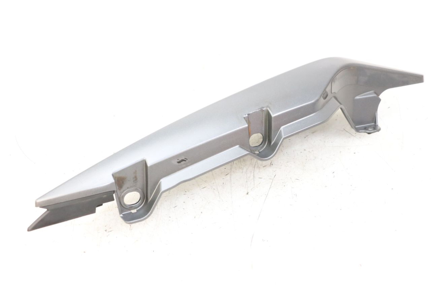 photo de CARENADO TRASERO IZQUIERDA YAMAHA XJ6 ABS 600 (2008 - 2016) - Detalles de los puntos de fijación