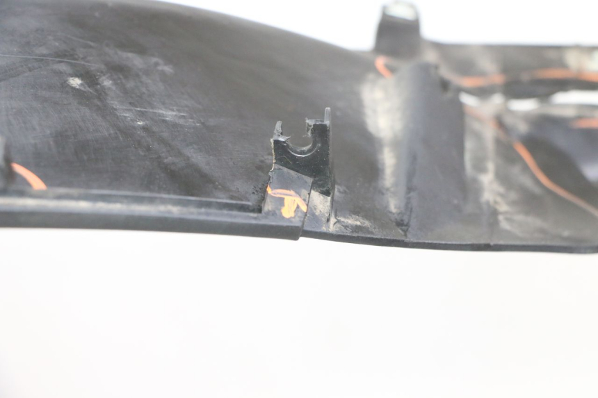 photo de CARENADO DELANTERO DERECHO QUADRO 4 4D 350 (2015 - 2018) - Otra perspectiva