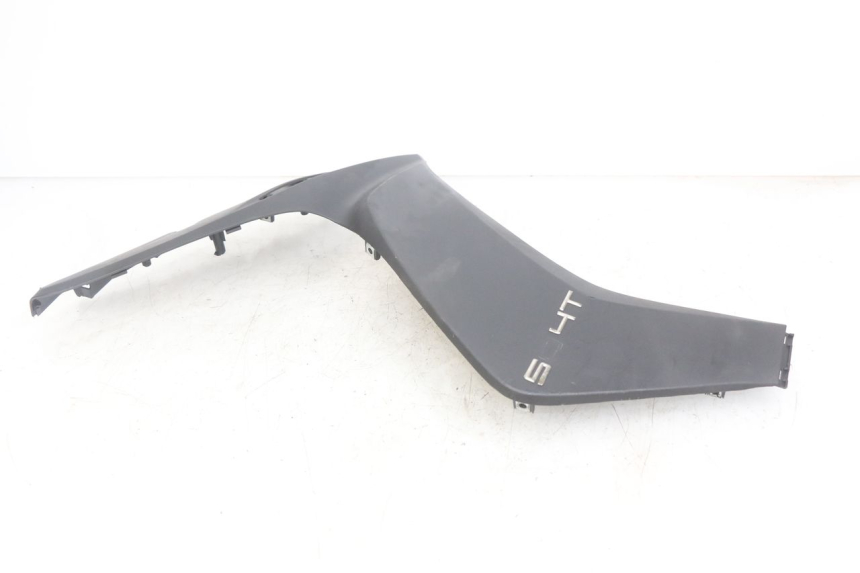 photo de FLANCO LATERAL DELANTERO DERECHO KYMCO AGILITY 16+ 4T 50 (2018 - 2023) - Detalles de los puntos de fijación